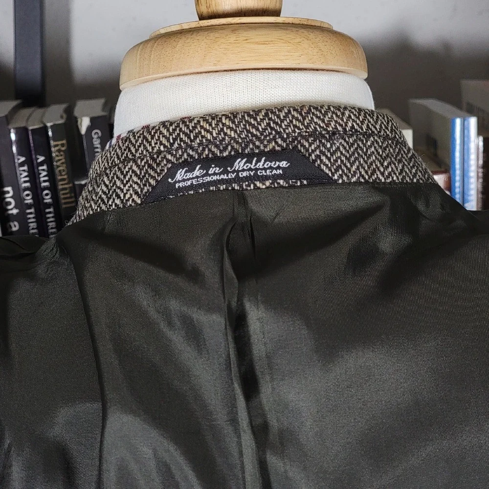 VTG Jeremy Cobb Esquire Mens Tweed Sport Coat Three Button Brown herringbone 44R